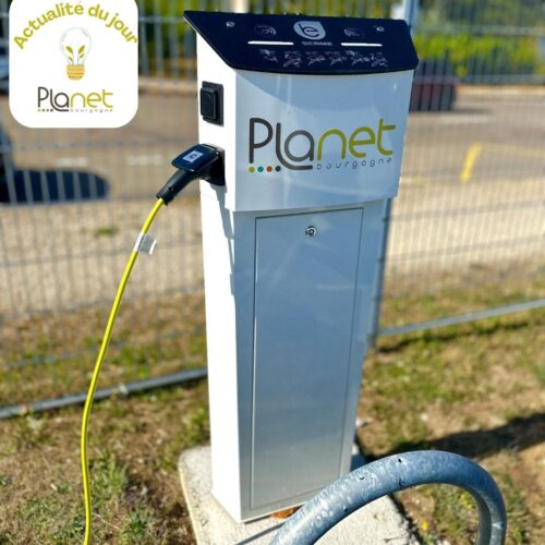 Image de bornes électriques - Respect de l'environnement - PLANET B