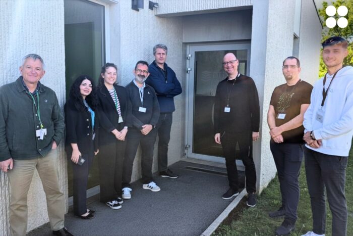 Visite du laboratoire CIAD à DTiX Datacenters – UBE – Université de Bourgogne – PLANET B – PLANET Bourgogne Image de la visite du laboratoire CIAD à DTiX Datacenters - UBE - Université de Bourgogne - PLANET B - PLANET Bourgogne