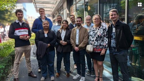 Photographie des équipes de Carrefour et PLANET - Collaboration - PLANET Bourgogne - PLANET B - PLANET